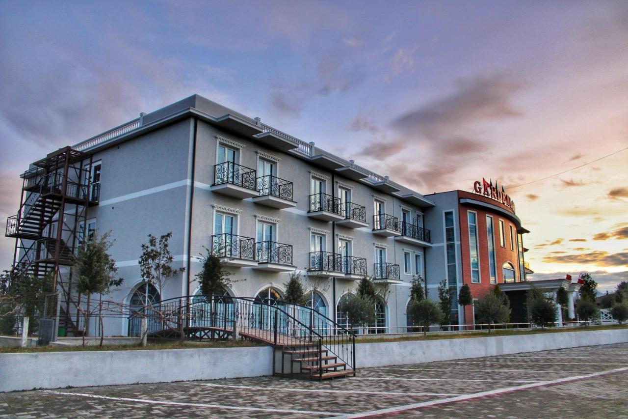 Gardenland Resort Bushat Exterior photo