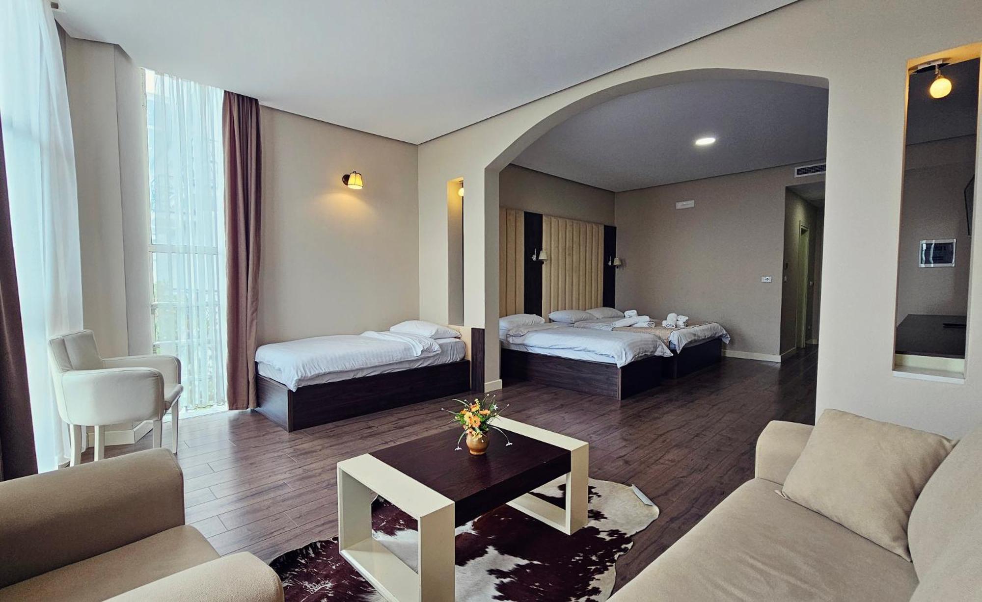 Gardenland Resort Bushat Exterior photo